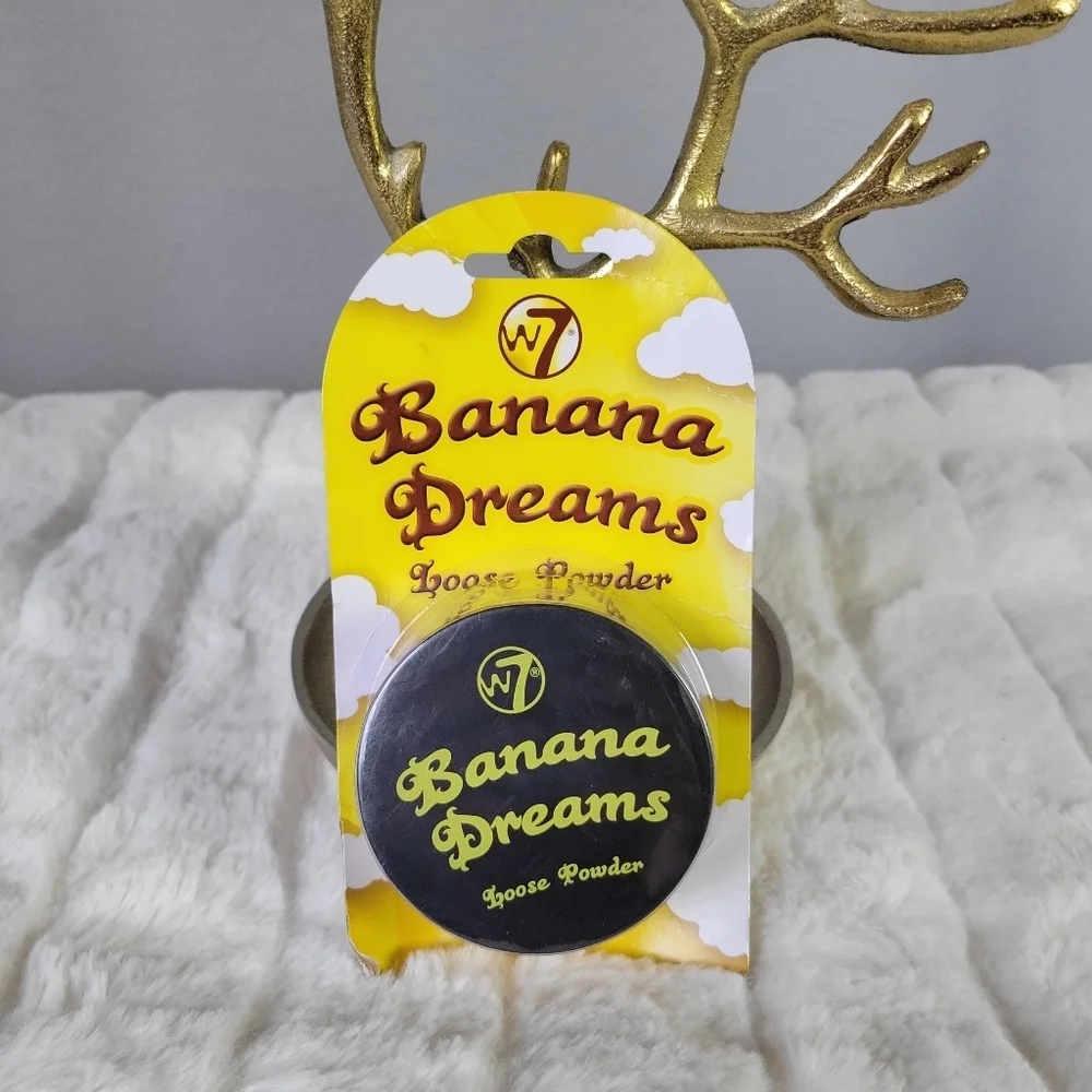 BANANA DREAMS // loose powder makeup